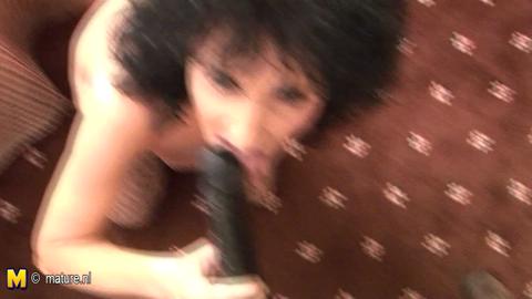 8555